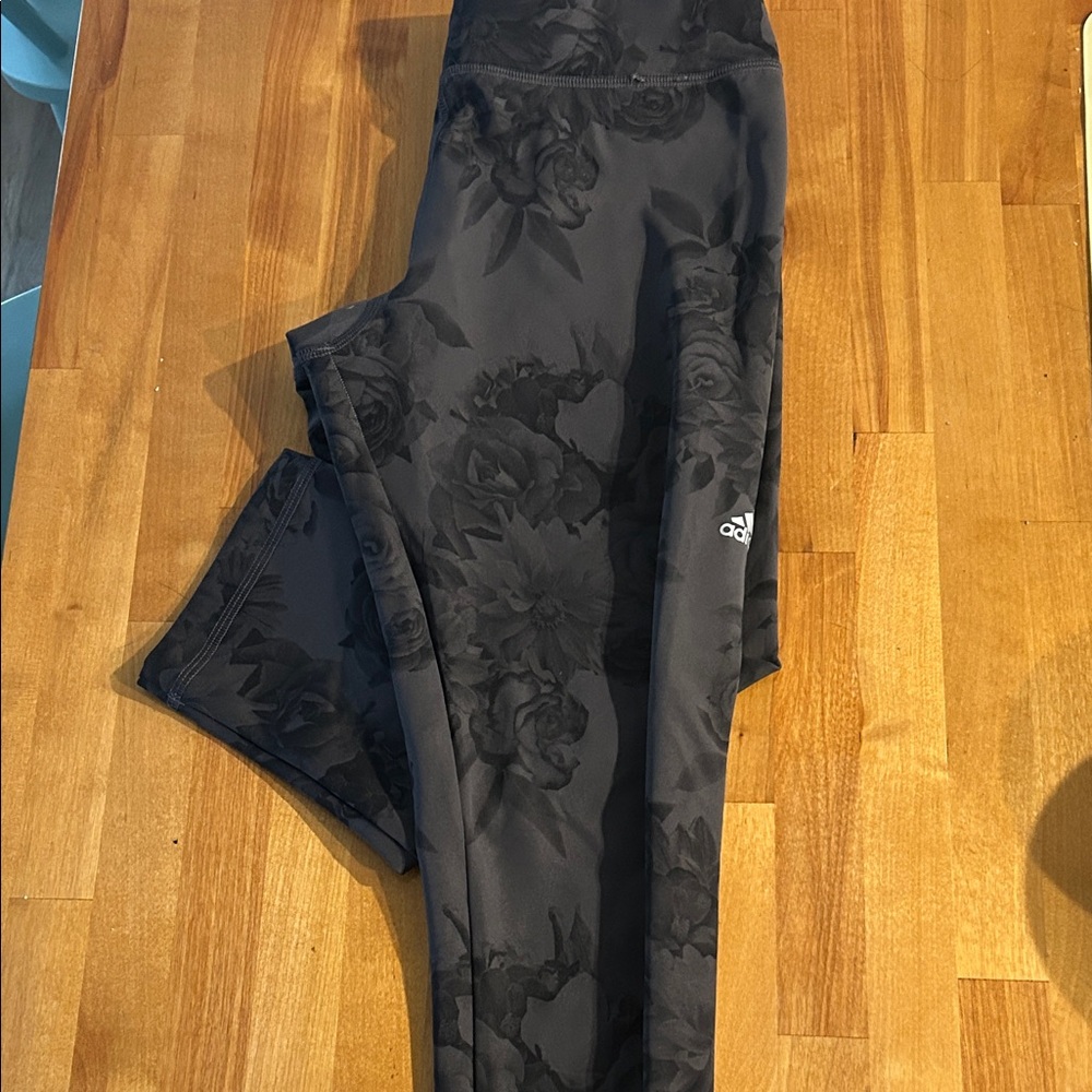 Adidas Dark Gray Floral Leggings M - Picture 3 of 4